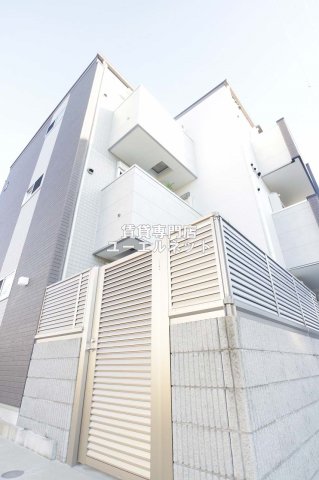 ワコーレヴィータ江坂イーストの外観