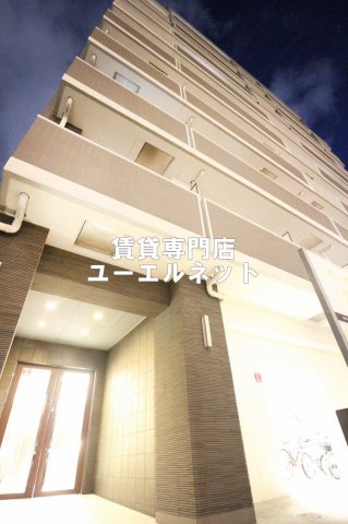 レジュール アッシュ 江坂の外観