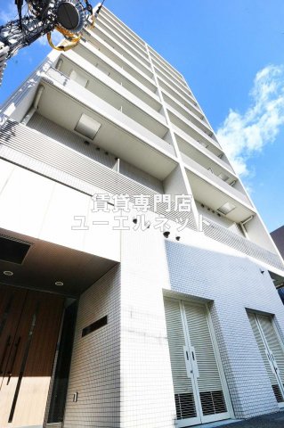 ファーストワン 江坂の外観