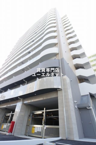 セレニテ 江坂 グランデの外観