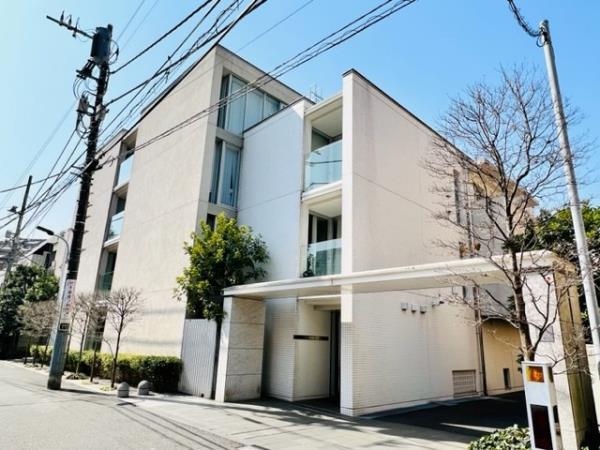 Ｂｒｉｌｌｉａ　ｉｓｔ　西麻布霞町