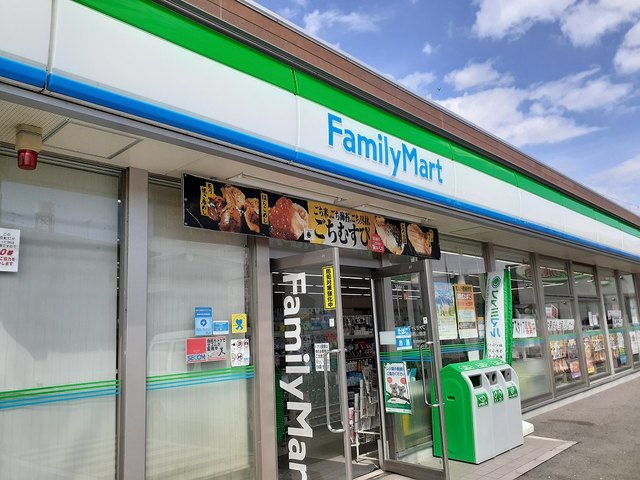 【コンビニエンスストア】ファミリーマート和歌山園部店様まで356ｍ