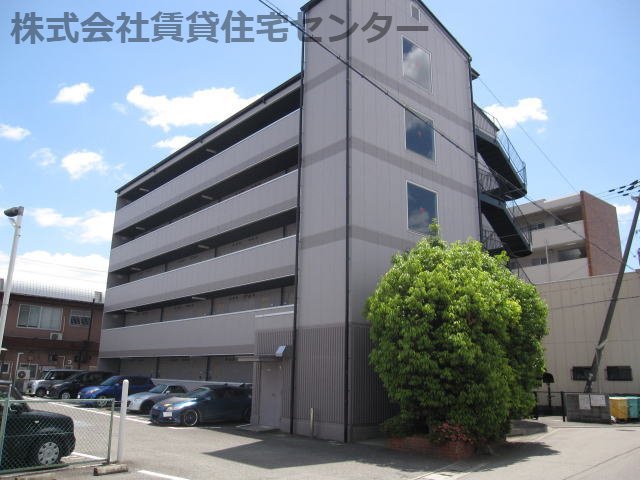 コモドアロッジオの外観