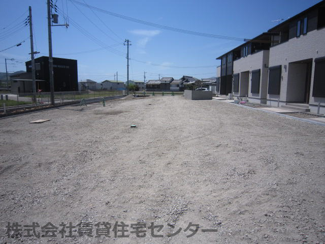 建築中