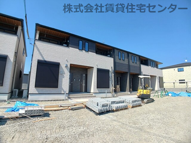 建築中