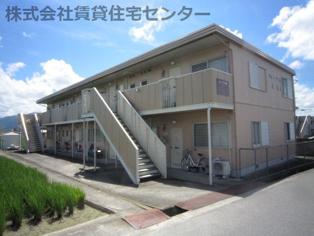 フォーブル松見の外観