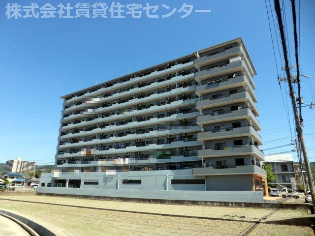 パレ・ロワイヤル吉田の外観