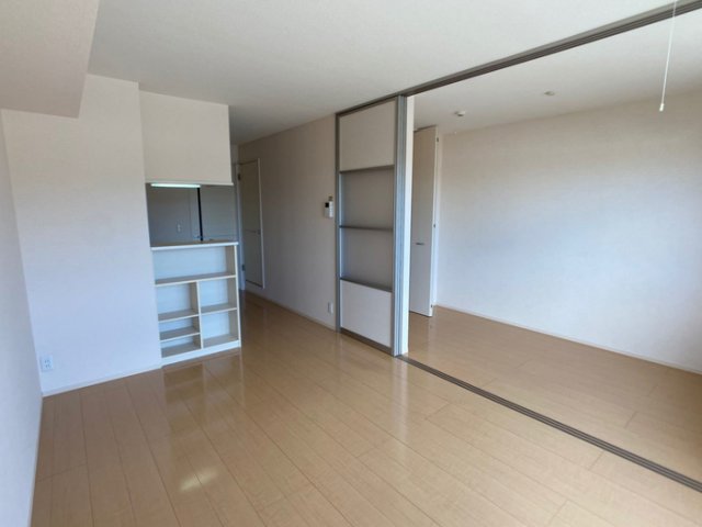 居間