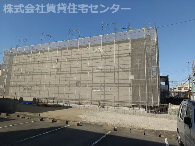建築中
