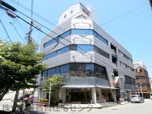 フューチャー本町の外観