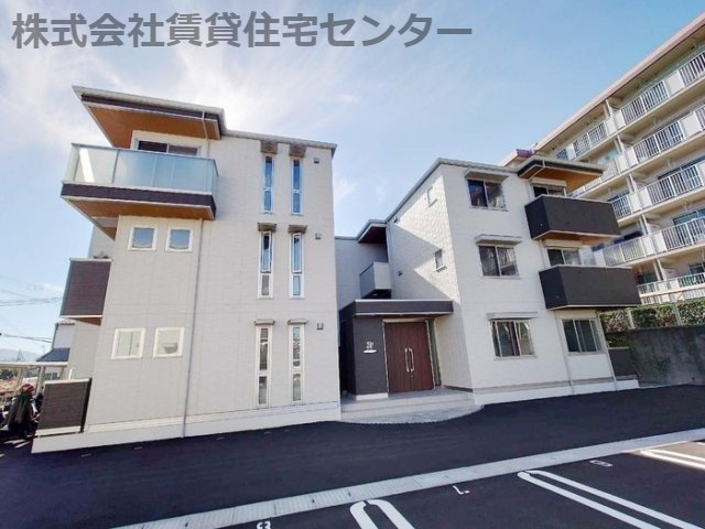 D-room宇須 輝の外観