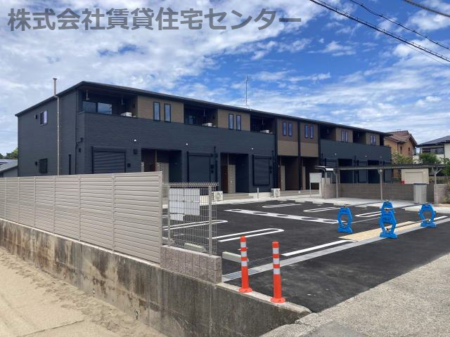 建築中