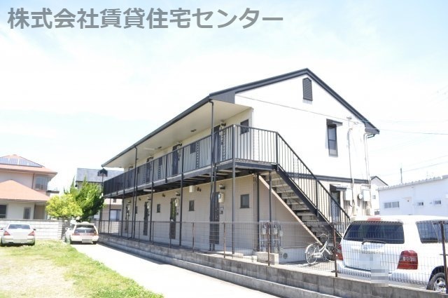 ガーデン・シャトレｉ 単身棟の外観