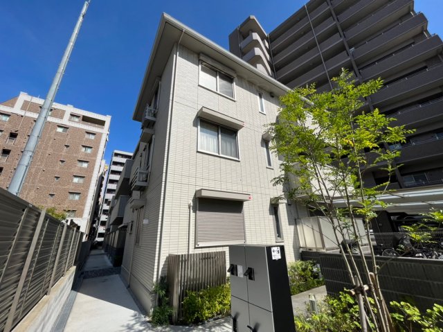 EL・SERENO江坂 EAST
