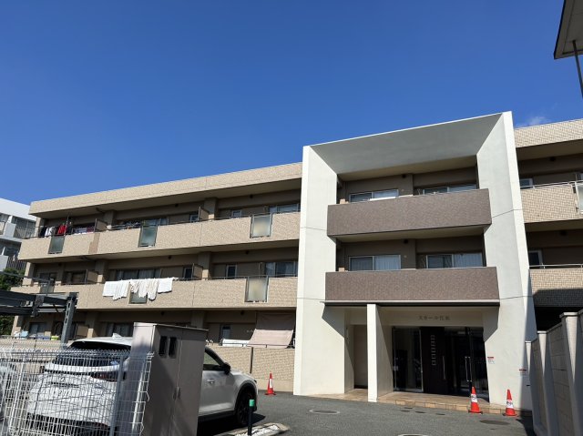 クローバー・ノース江坂（旧スカール江坂）