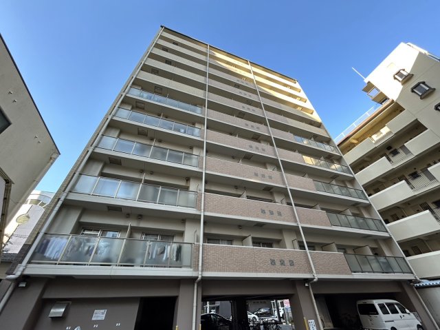 モノロカーレ江坂