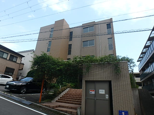 SCENE TRE（シェーネ トレ）