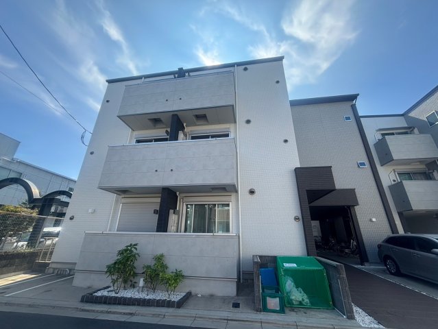 ワコーレヴィータ江坂EAST