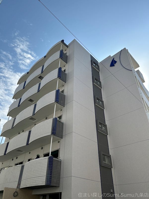 マリンズ弁天町の外観