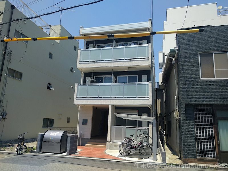 リブリ・クルールの外観