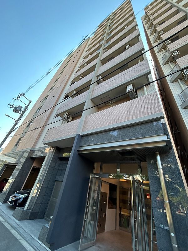 フロンティアタワー九条IIの外観