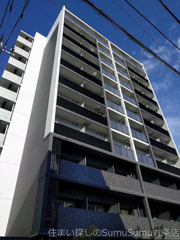 レオンコンフォート阿波座西の外観