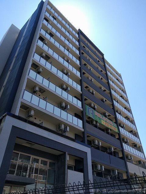 エステムコート難波WEST-SIDEVアジュールの外観