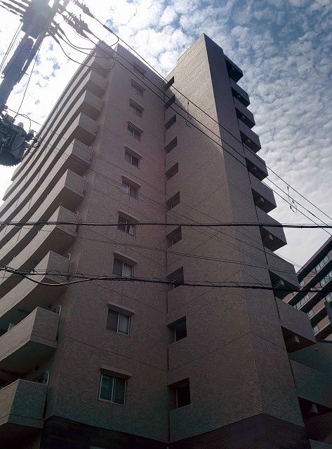 ジュネーゼグラン弁天町の外観