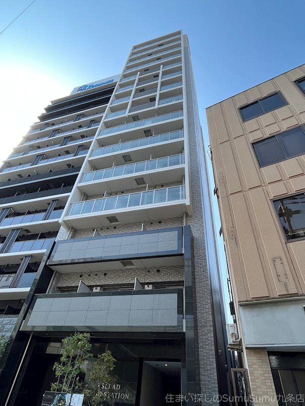 エスリード九条スタシオンの外観