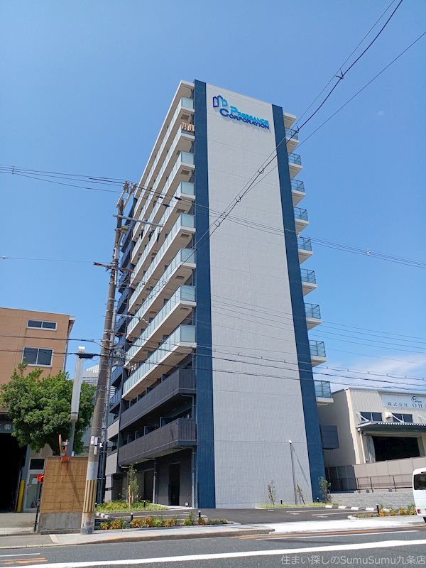 プレサンスDOMECITYコレーレの外観