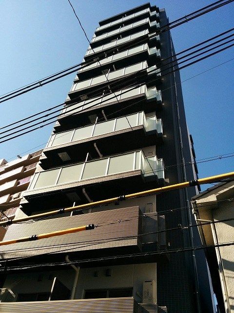 アール大阪グランデの外観