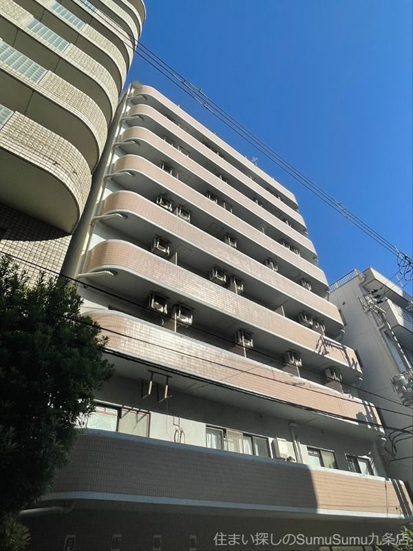 LakiaMaison弁天町の外観