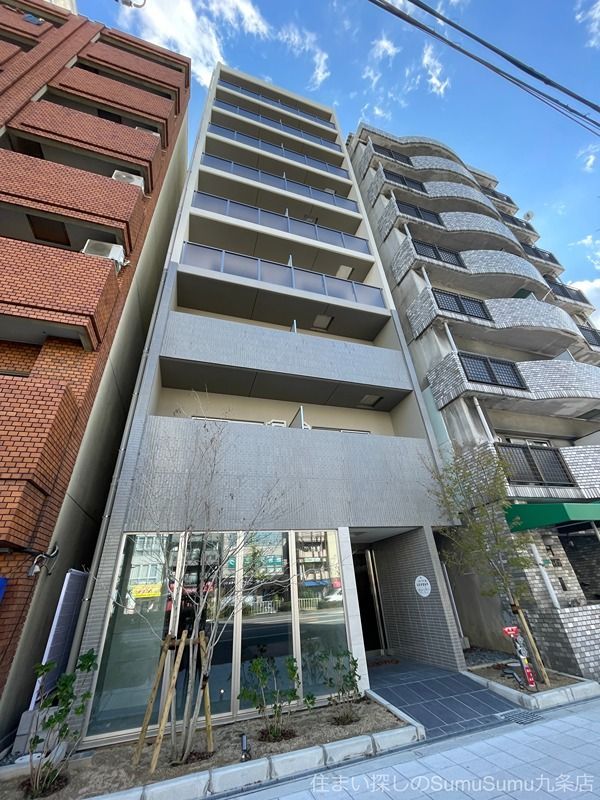 レジデンス朝潮橋の外観