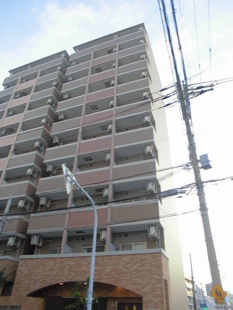 シャルマンフジ阿波座ウエストの外観