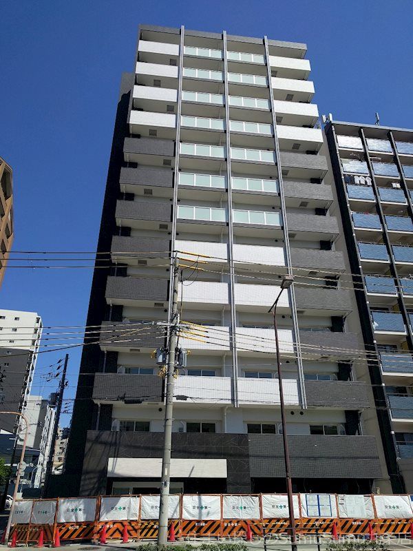 ワールドアイ大阪ドームシティの外観