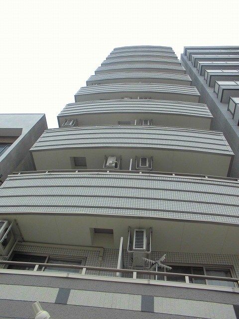 ラフォンテ阿波座の外観