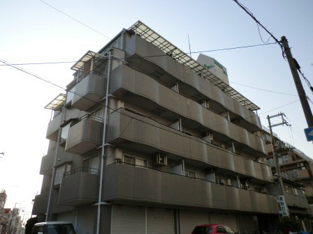 貴和ビルの外観