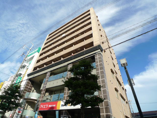 加古川市平岡町新在家２丁目の賃貸マンションの外観