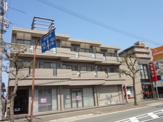 KI-３ビルの外観