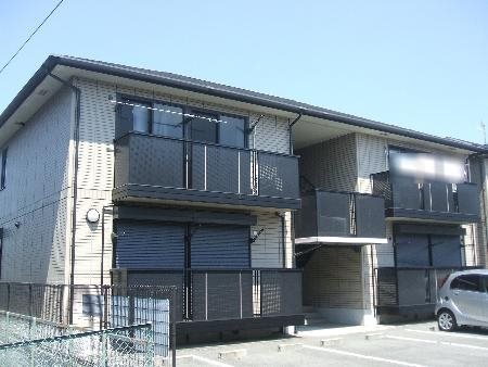 加東市上中１丁目の賃貸アパートの外観