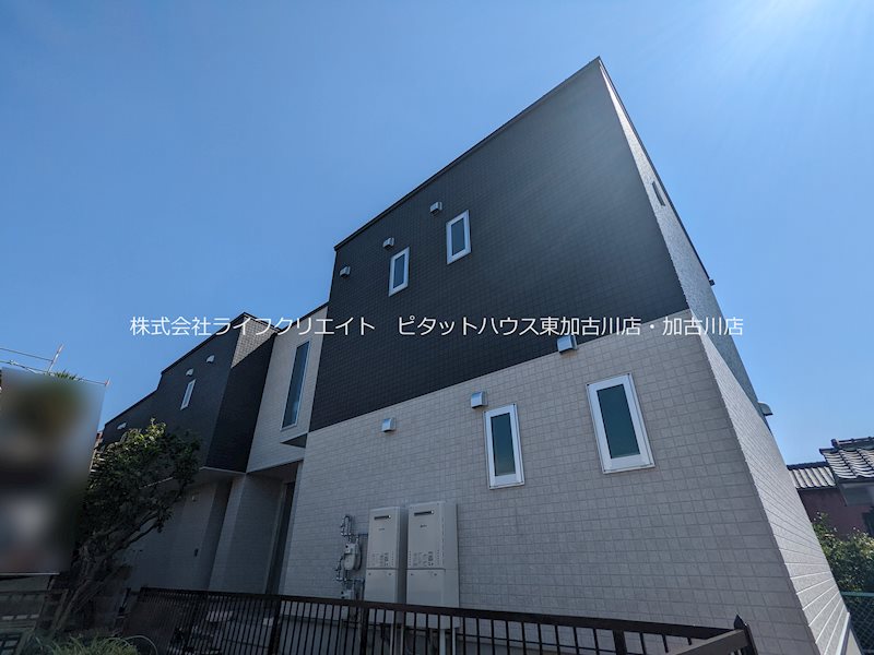 amuse東加古川駅前の外観