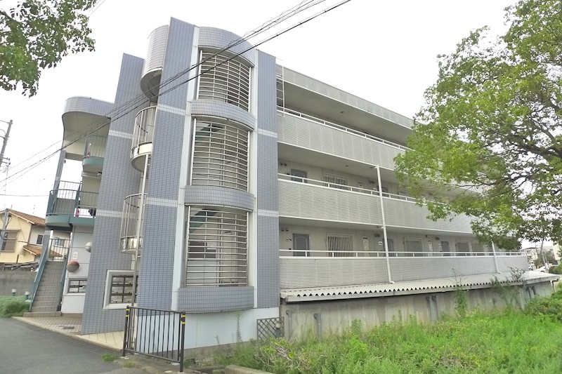 第３２９川辺ビルの外観
