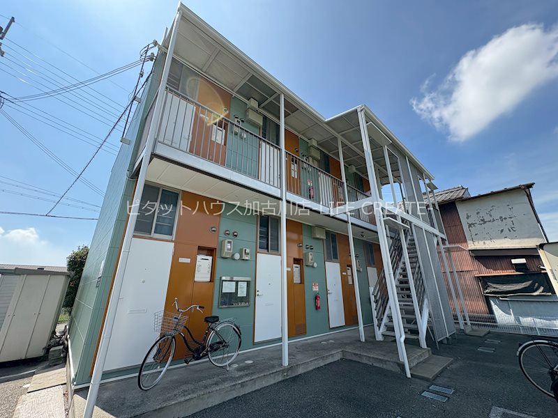 メゾン・リーヴ本町の外観