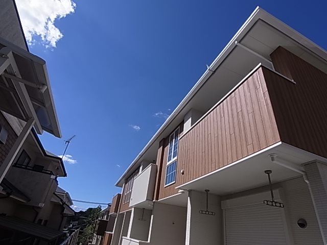 神戸市北区藤原台南町３丁目の賃貸アパートの外観