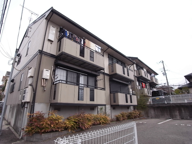 神戸市西区上新地１丁目の賃貸アパートの外観