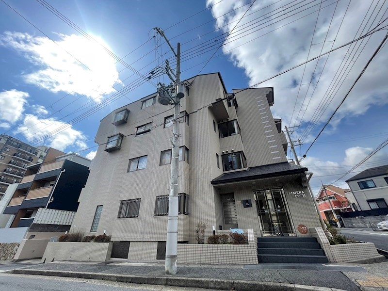 神戸市東灘区西岡本３丁目の賃貸マンションの外観