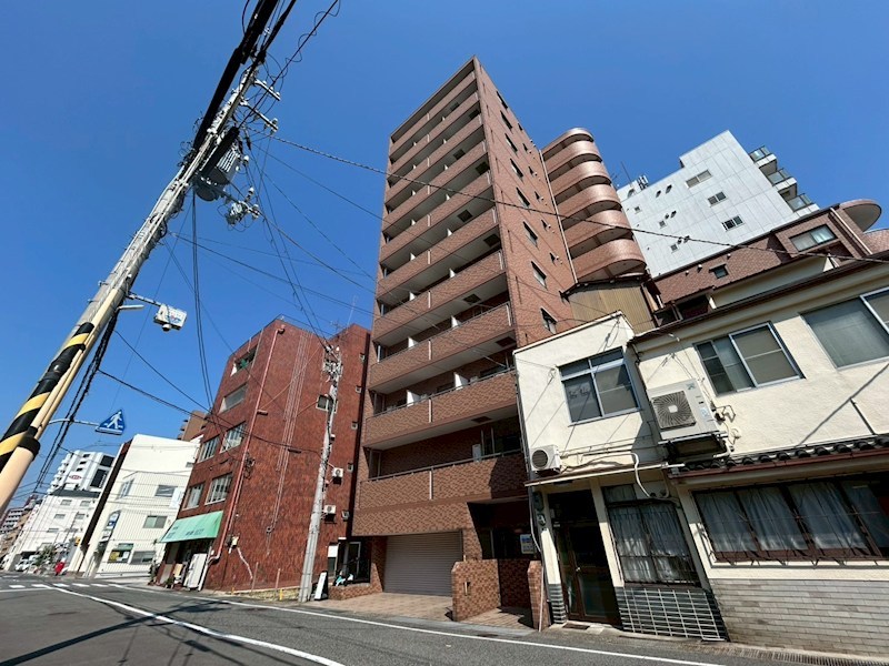 プレサンス神戸裁判所前の外観