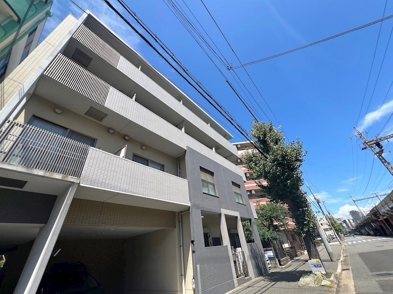 ルミエール兵庫の外観