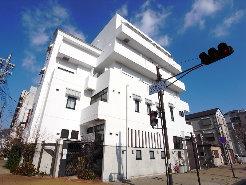 Ｂａｄｇｅ新長田の外観