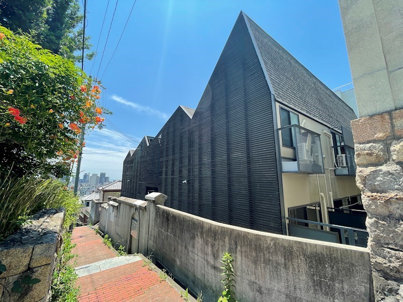 クレセンティア神戸・北野の外観